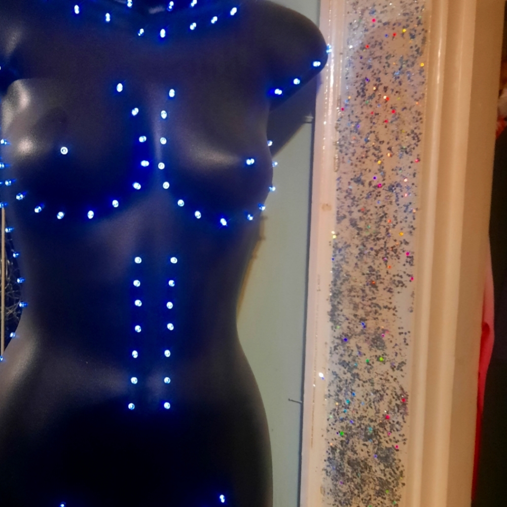 COPY - Light up mannequin